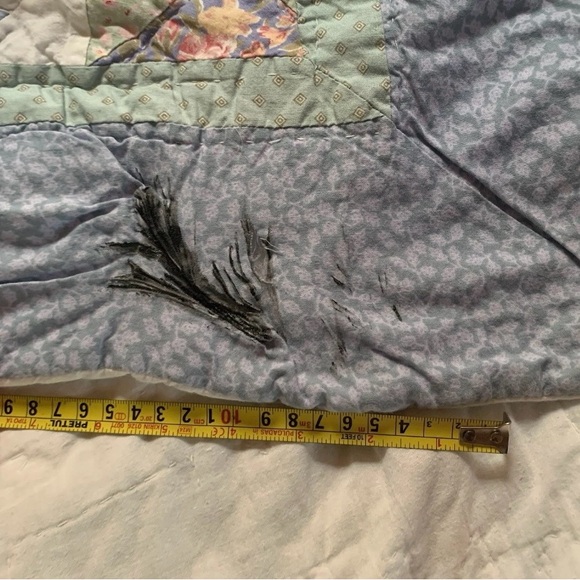 Hand Sewn Vintage Quilt Large Size ~96x86 - Picture 10 of 10